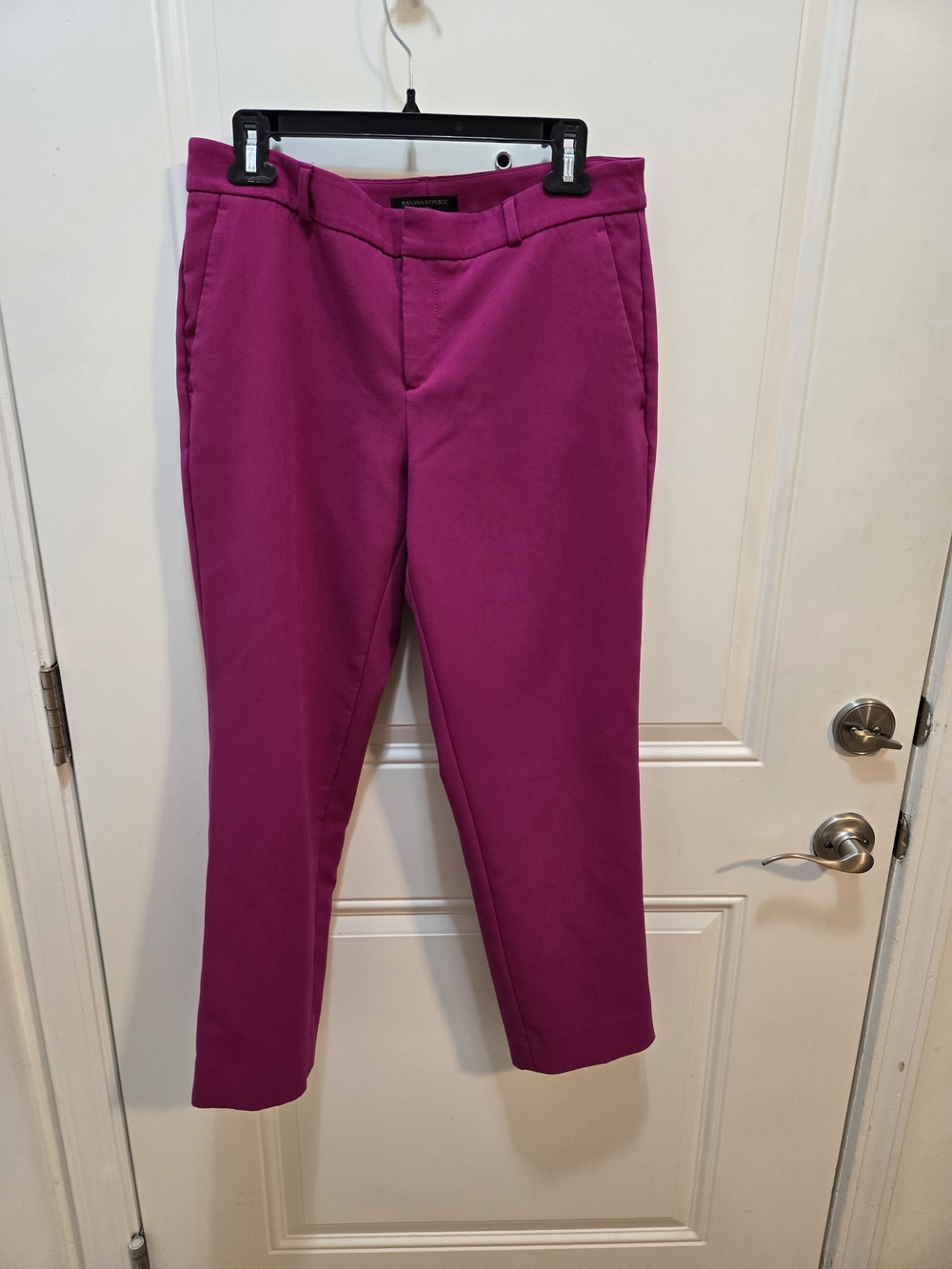Banana Republic Women's Cropped Pants in Fuchsia
